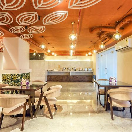 Hotel Green Lotus Luxe Γκουργκάον Εξωτερικό φωτογραφία