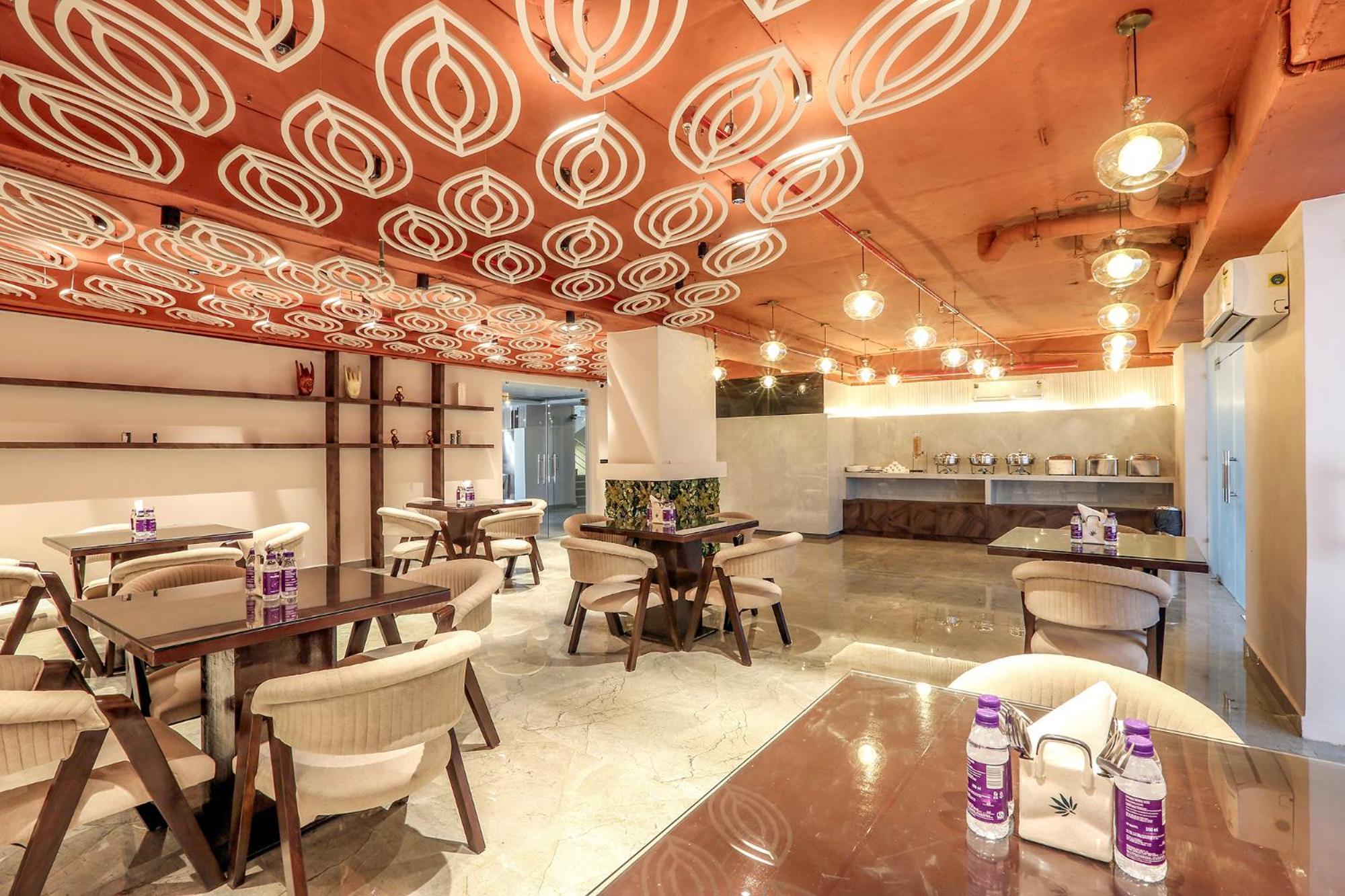 Hotel Green Lotus Luxe Γκουργκάον Εξωτερικό φωτογραφία