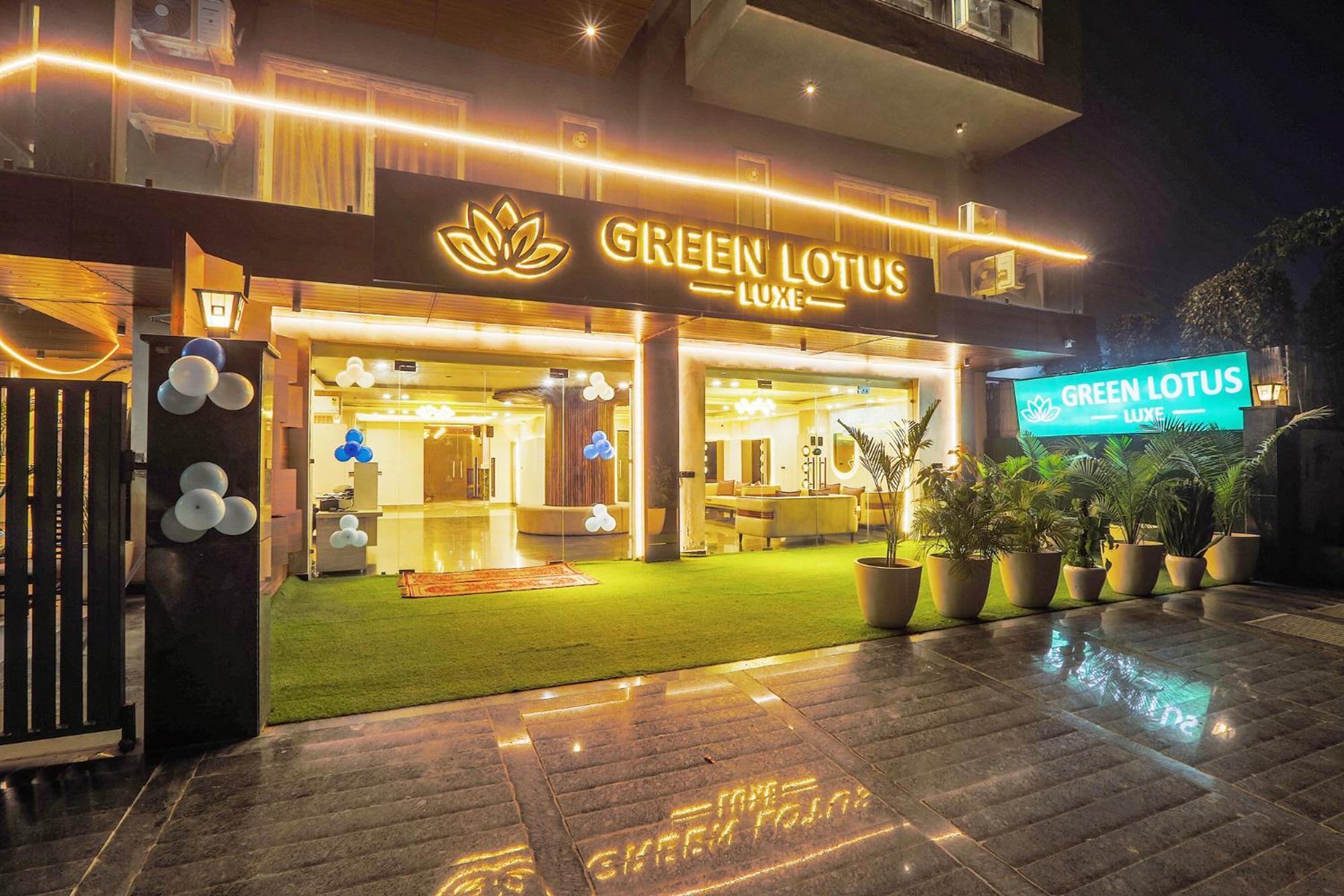 Hotel Green Lotus Luxe Γκουργκάον Εξωτερικό φωτογραφία