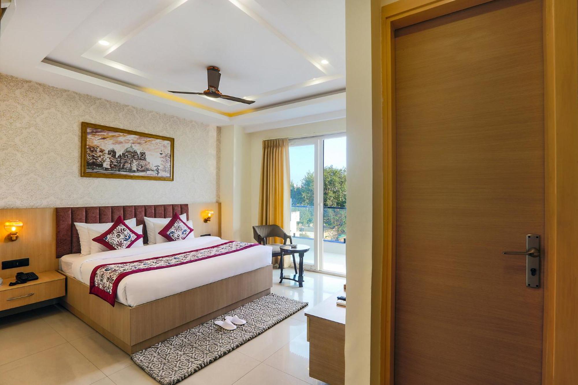 Hotel Green Lotus Luxe Γκουργκάον Εξωτερικό φωτογραφία
