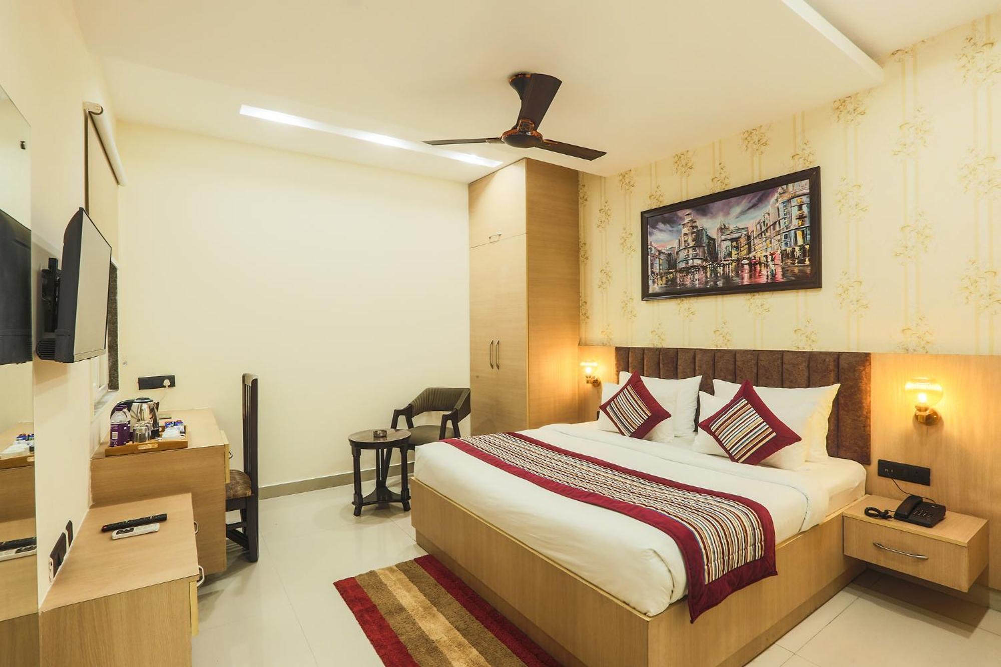 Hotel Green Lotus Luxe Γκουργκάον Εξωτερικό φωτογραφία