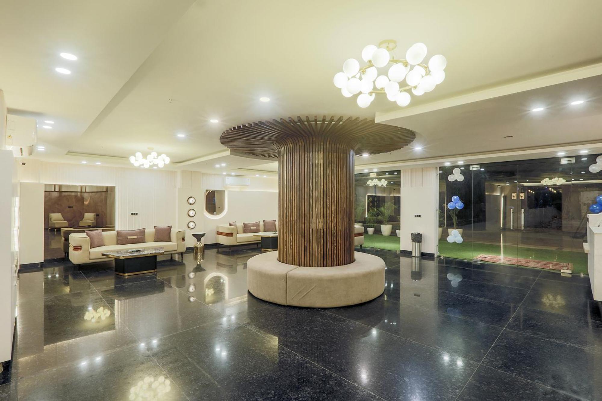 Hotel Green Lotus Luxe Γκουργκάον Εξωτερικό φωτογραφία