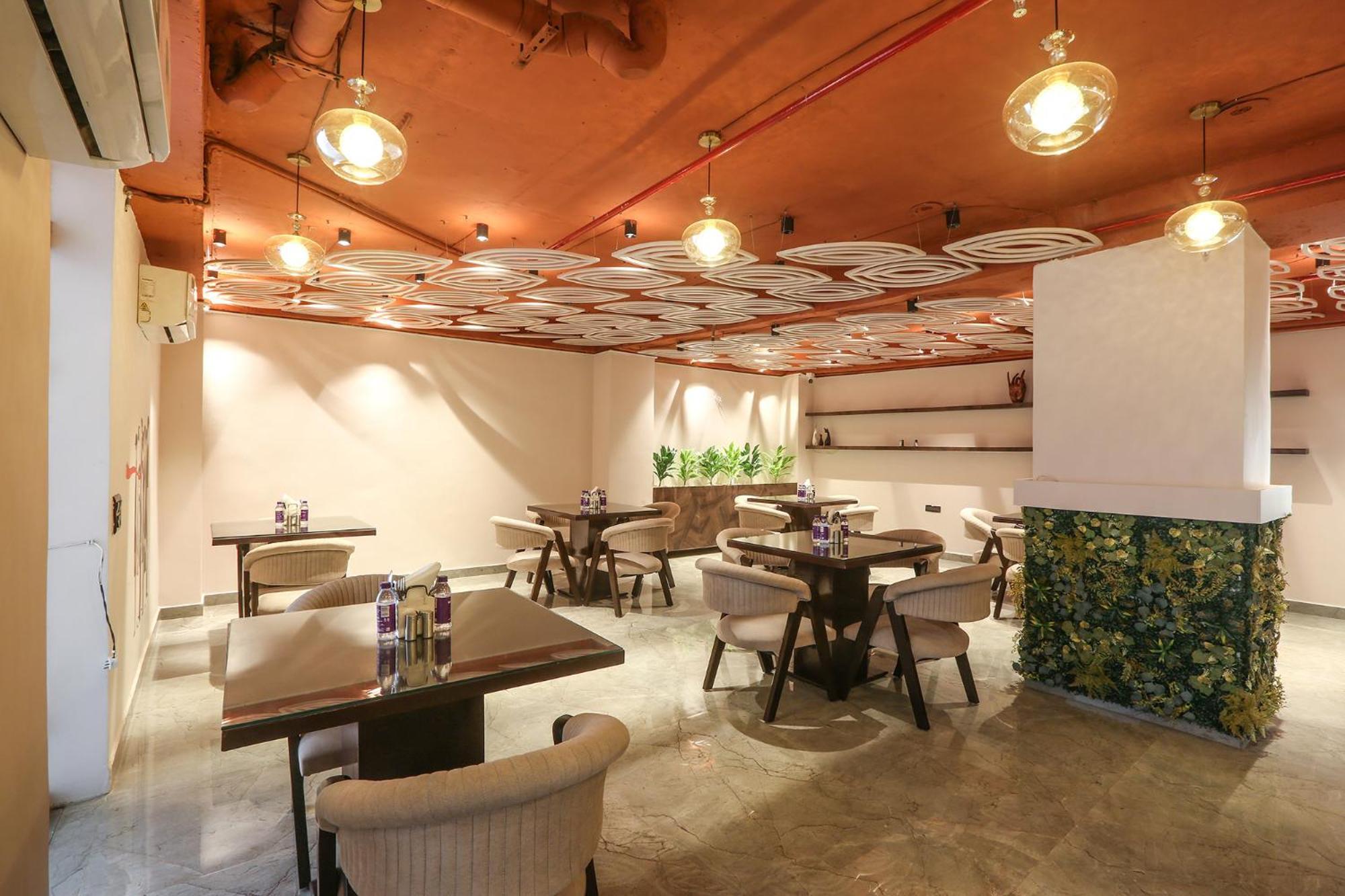 Hotel Green Lotus Luxe Γκουργκάον Εξωτερικό φωτογραφία